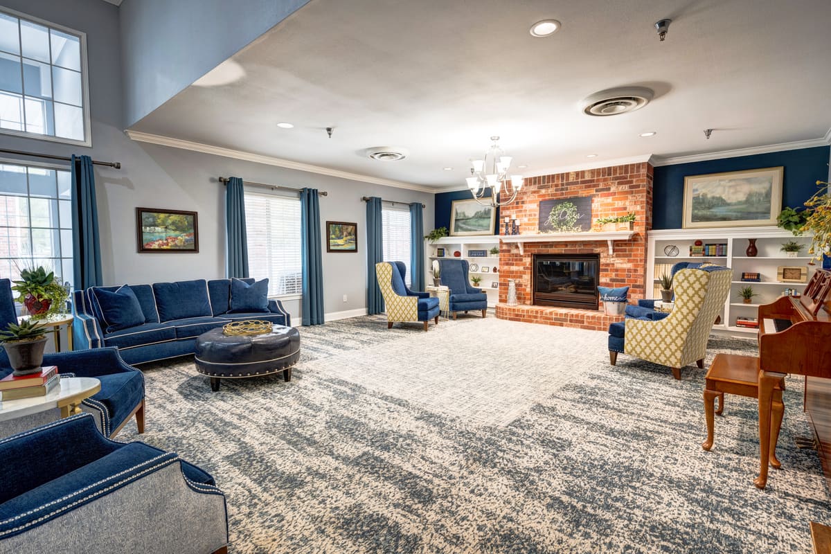 Senior Living Bridgewood Gardens Lobby Area