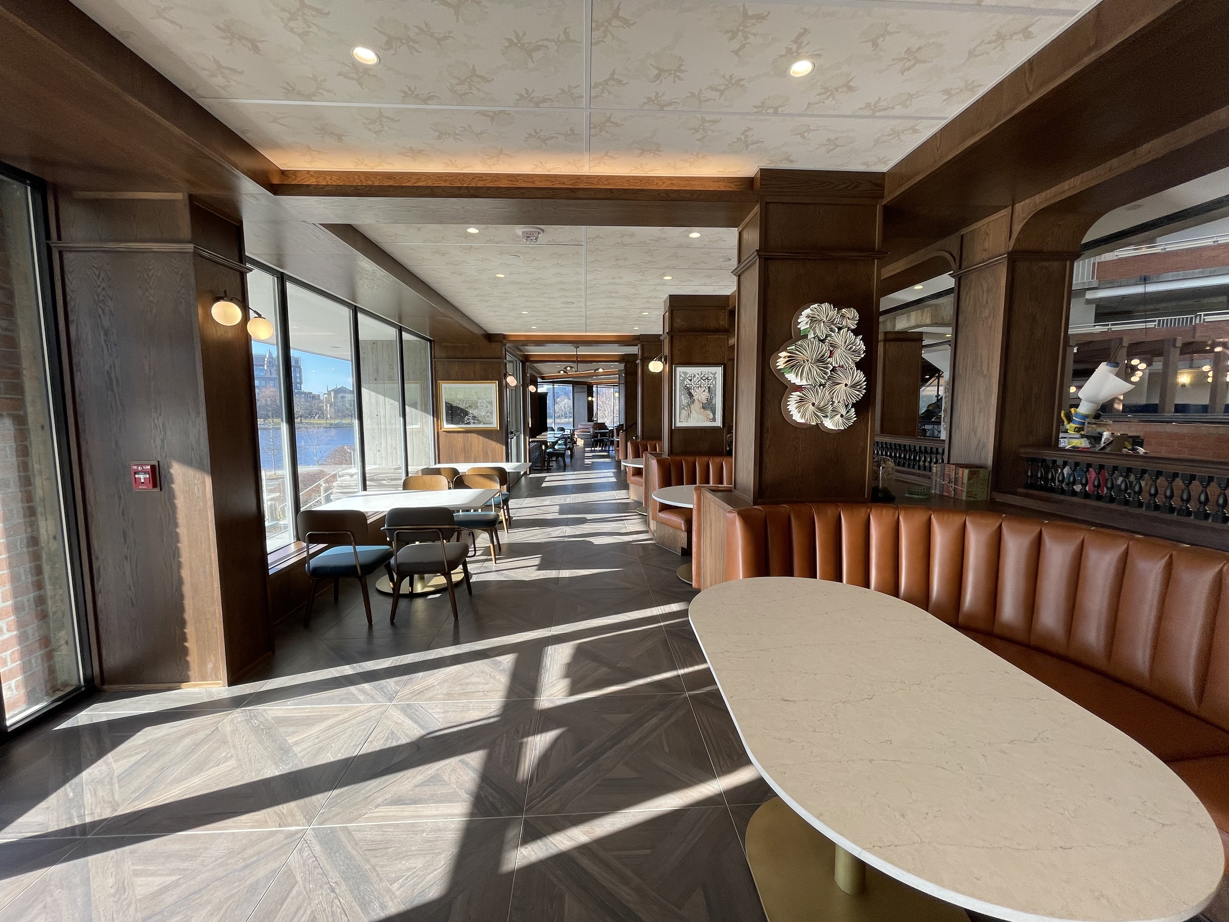 Hyatt Regency Cambridge Dining area