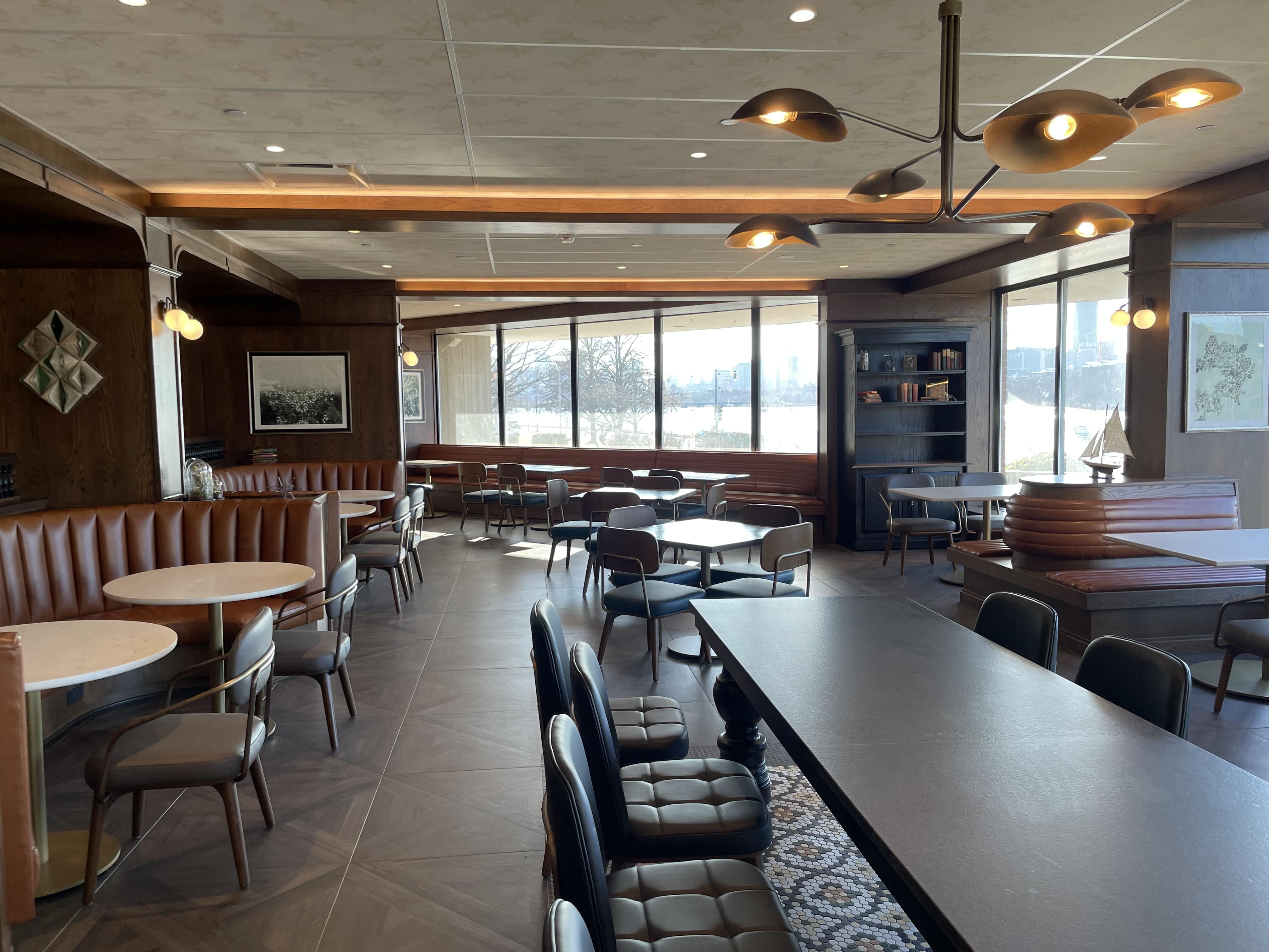 Hyatt Regency Cambridge Table Seating