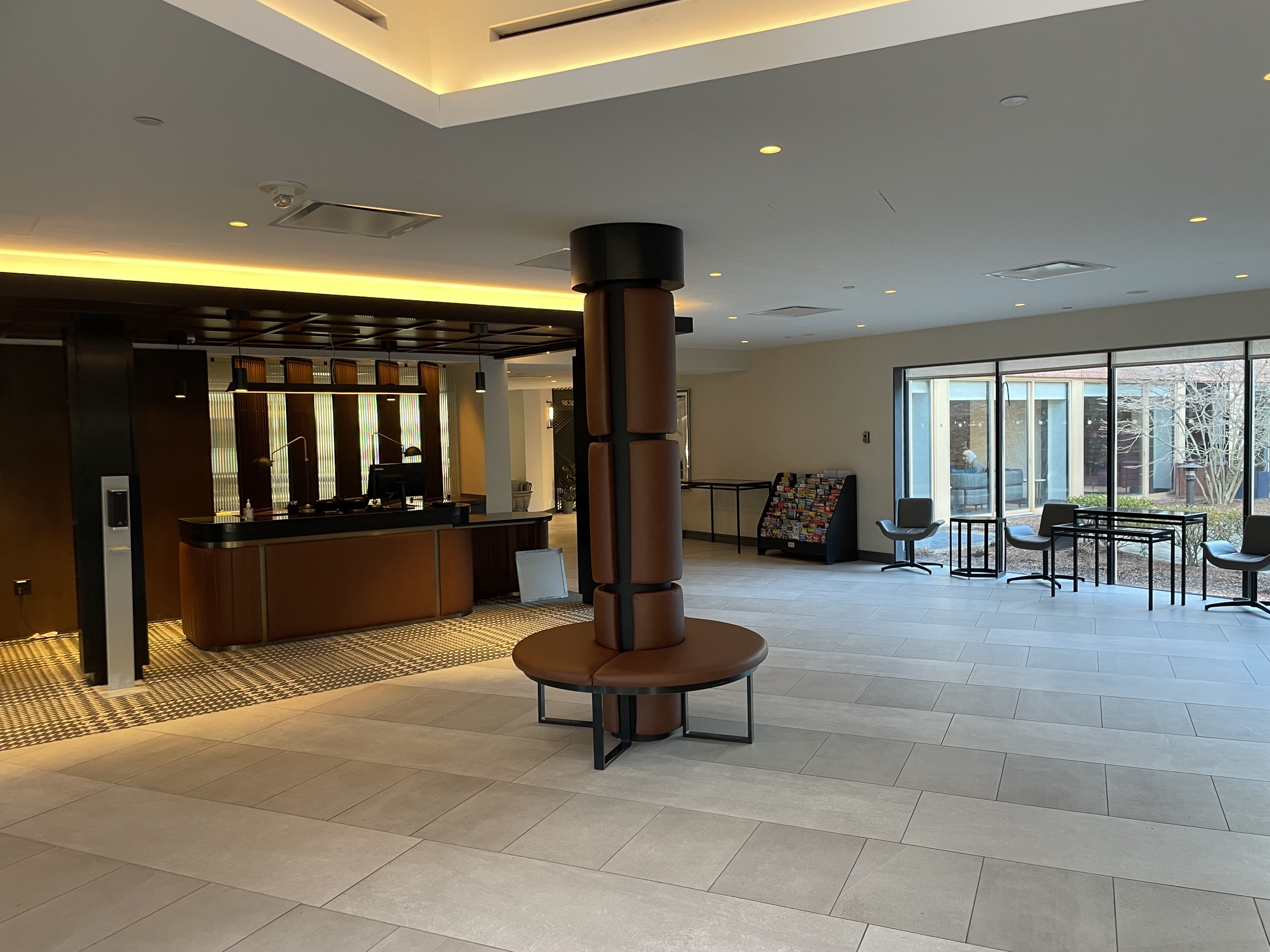 Hyatt Regency Cambridge Check in Area