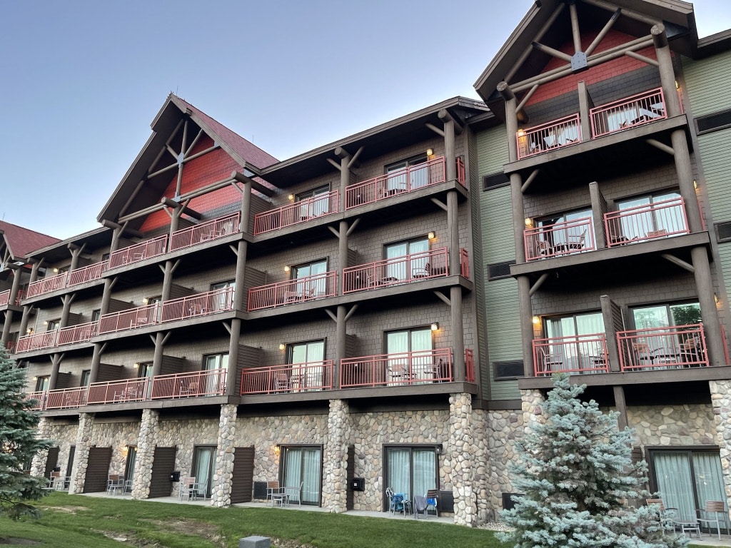 Great Wolf Lodge Exterior Common Area