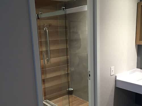 Marriott SW Executive Shower